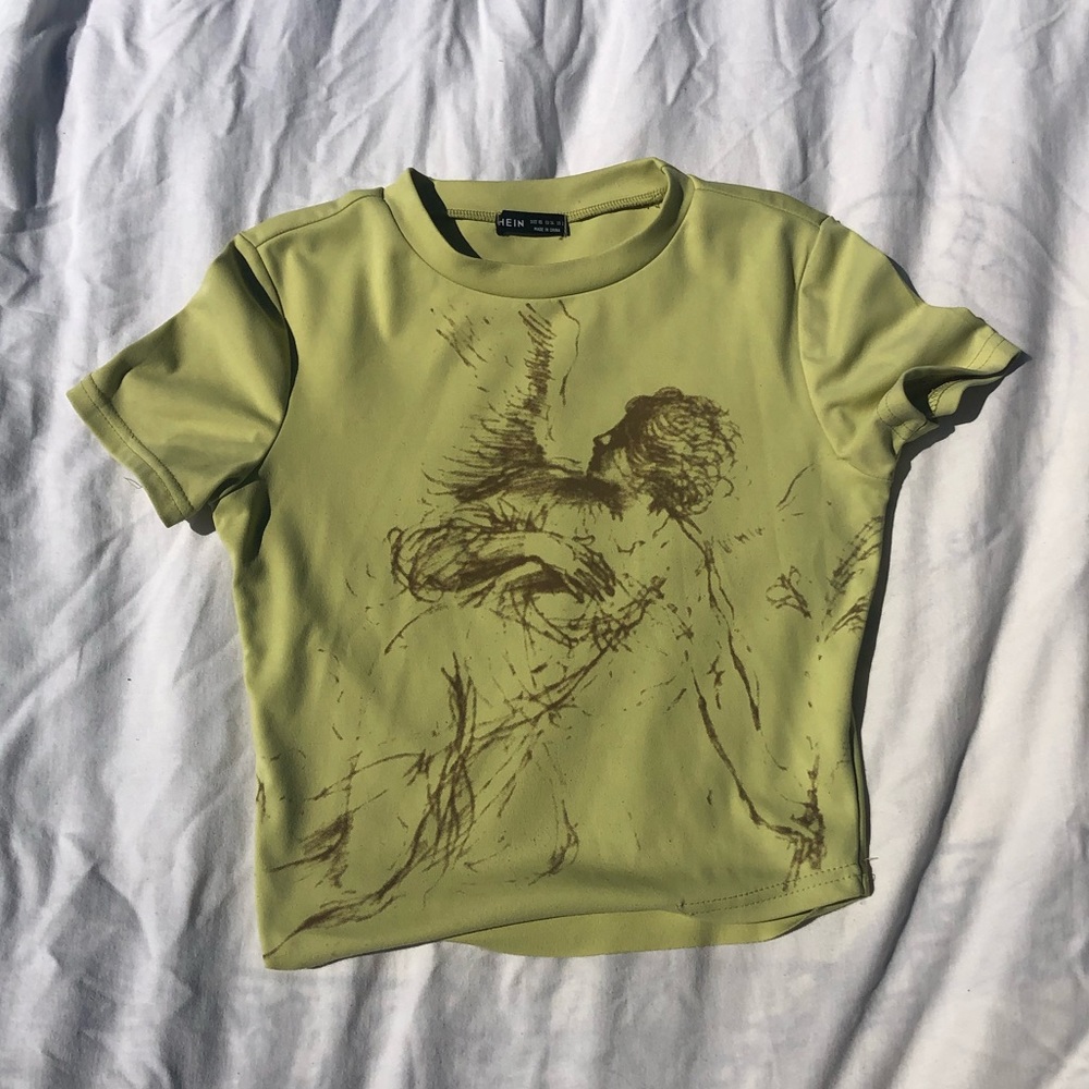 Tops with graphics